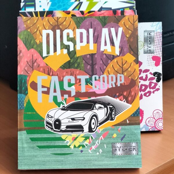 Cahier Broché – 384 Pages | Grands Carreaux Seyès | 17×22 cm | Papier Blanc 60g | Couverture 250g Vernis Mat
