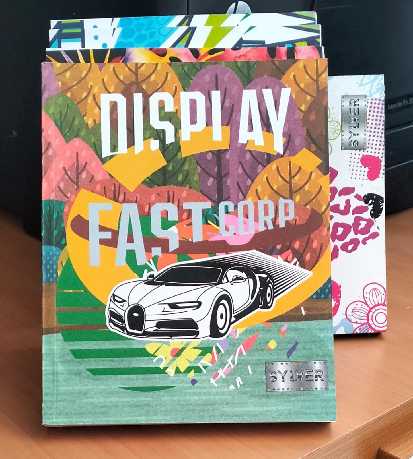 Cahier Broché – 384 Pages | Grands Carreaux Seyès | 17×22 cm | Papier Blanc 60g | Couverture 250g Vernis Mat