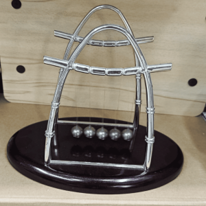 Pendule de Newton – Mouvement Permanent | Décoration de Bureau & Maison | 5 Boules