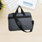 ✨ Caractéristiques : ✅ Compartiment rembourré pour laptop 15’’ et tablette 10’’ ✅ Bretelles rembourrées & dos matelassé – Confort de portage optimal ✅ Protection renforcée pour vos appareils et documents ✅ Léger, portable et design moderne ✅ Utilisation polyvalente : sacoche ou sac à dos ✅ Convient pour le bureau, les voyages ou un usage étudiant 🎯 Un compagnon parfait pour protéger et transporter vos appareils au quotidien !