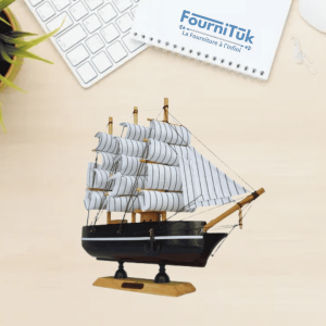 Maquette Décorative de Bateau Pirate