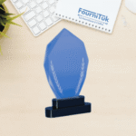 Trophée Prestige en Verre Gravé avec Socle Noir